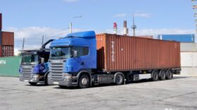 Перевозка контейнеров в Санкт-Петербурге